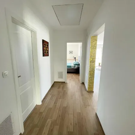 Apartment In 43213