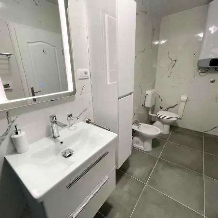 In 43213 Apartment *